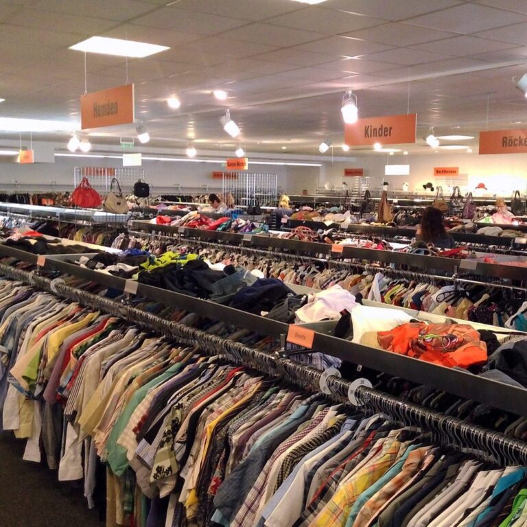 Kaos Bekas Pria Original: Panduan Lengkap untuk Gaya Tampil Keren dengan Harga Terjangkau