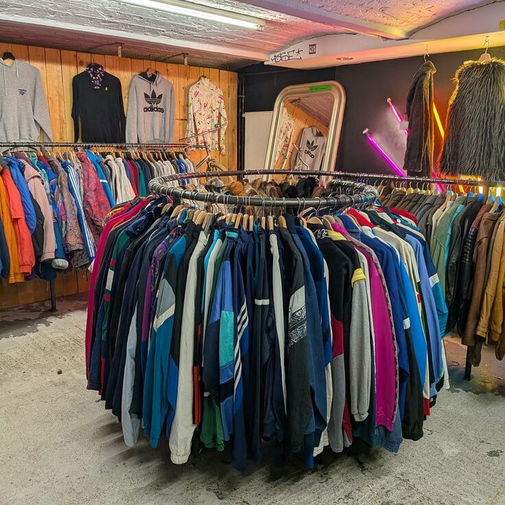 Jaket Outdoor Bekas Original Berkualitas – Panduan Lengkap Beli Murah dan Aman